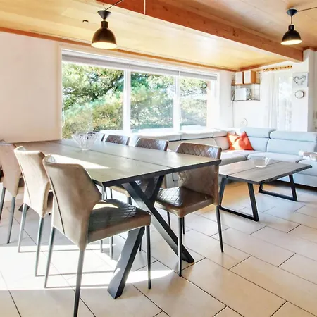 Nalin - 500m From The Sea By Interhome Lakolk