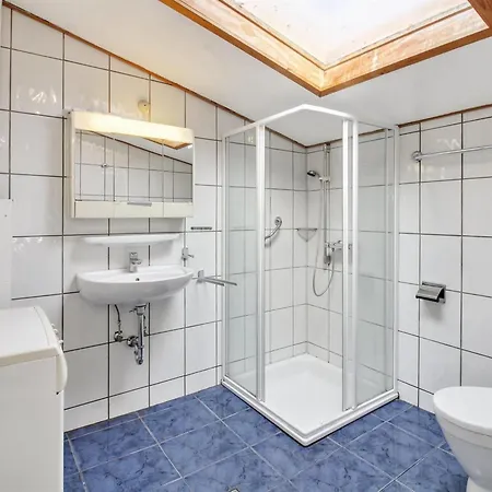 Nalin - 500m From The Sea By Interhome Lakolk